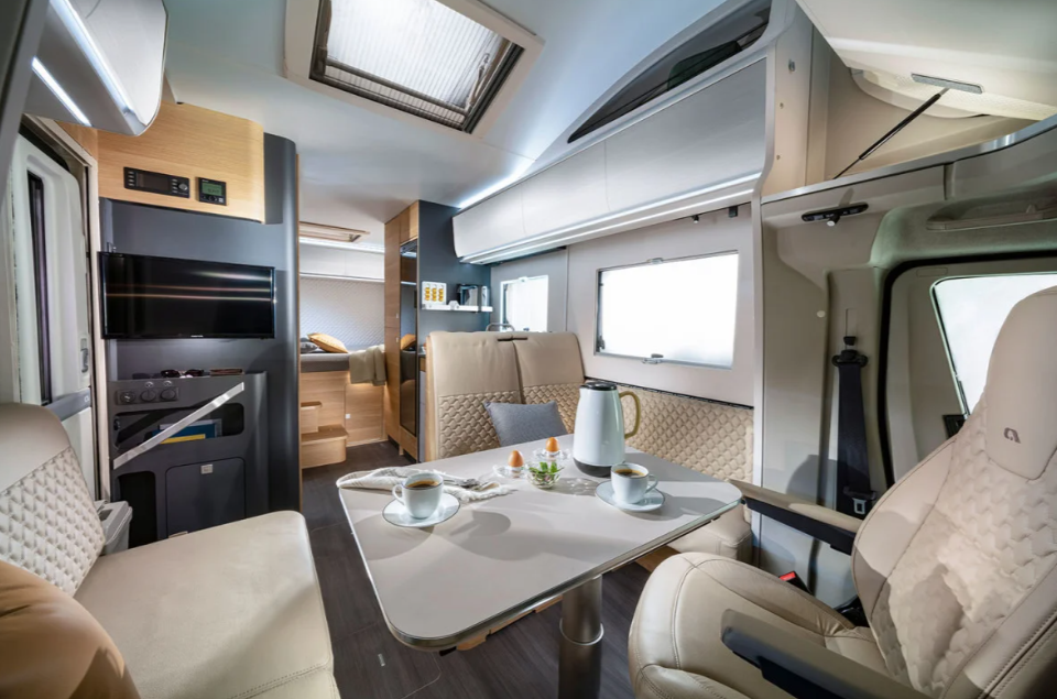 Оренда та продаж автокемперів