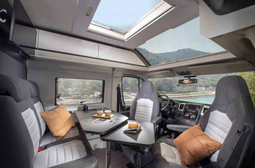 Оренда та продаж автокемперів