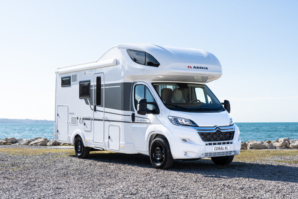 Adria Coral XL kemperis nuomai